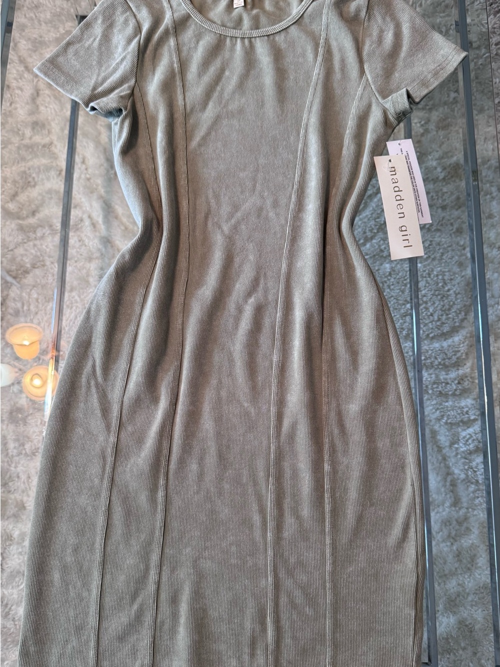 Madden Girl Olive Green Ribbed Short-Sleeve Midi Dress